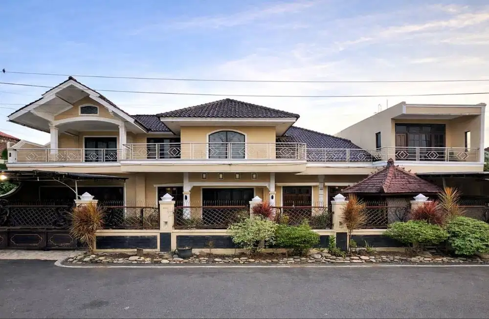 Rumah mewah di candi kalasan manyaran
