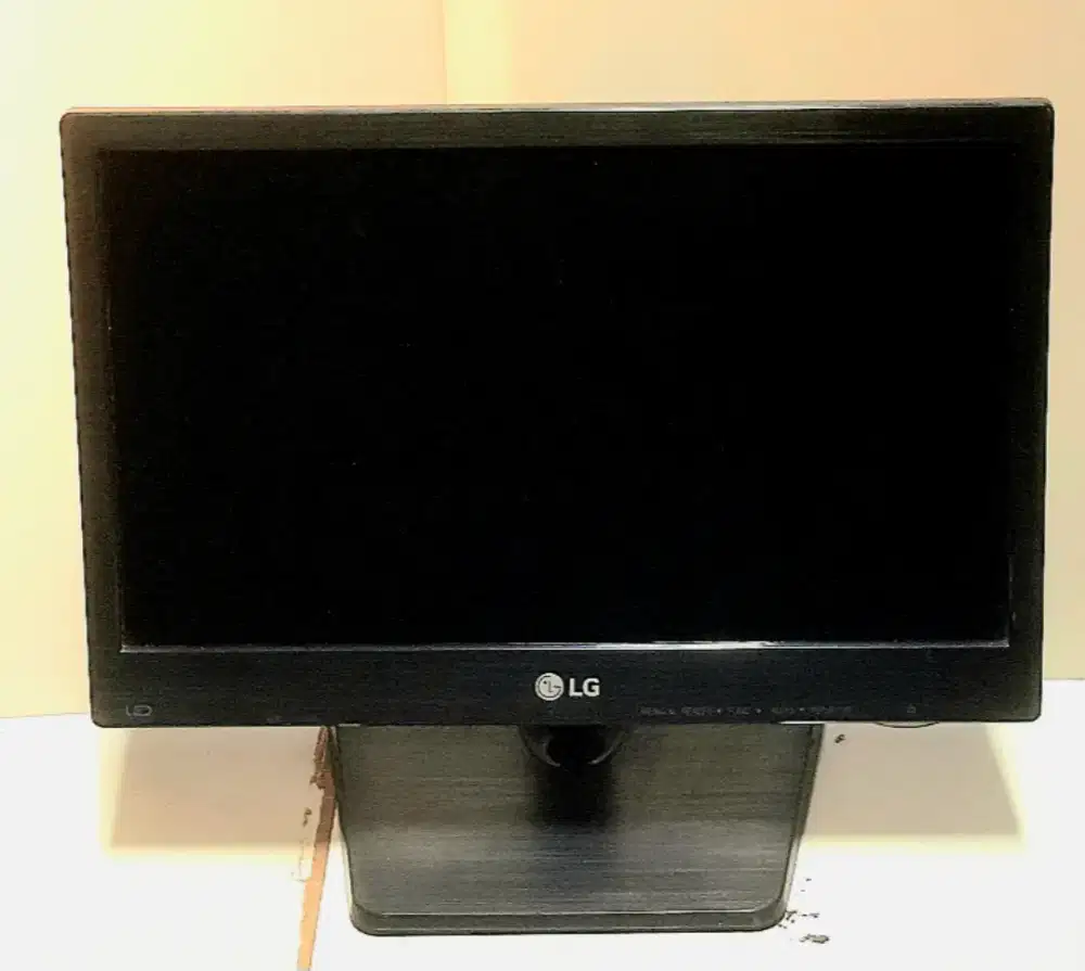 Led monitor LG ( 16 inci).