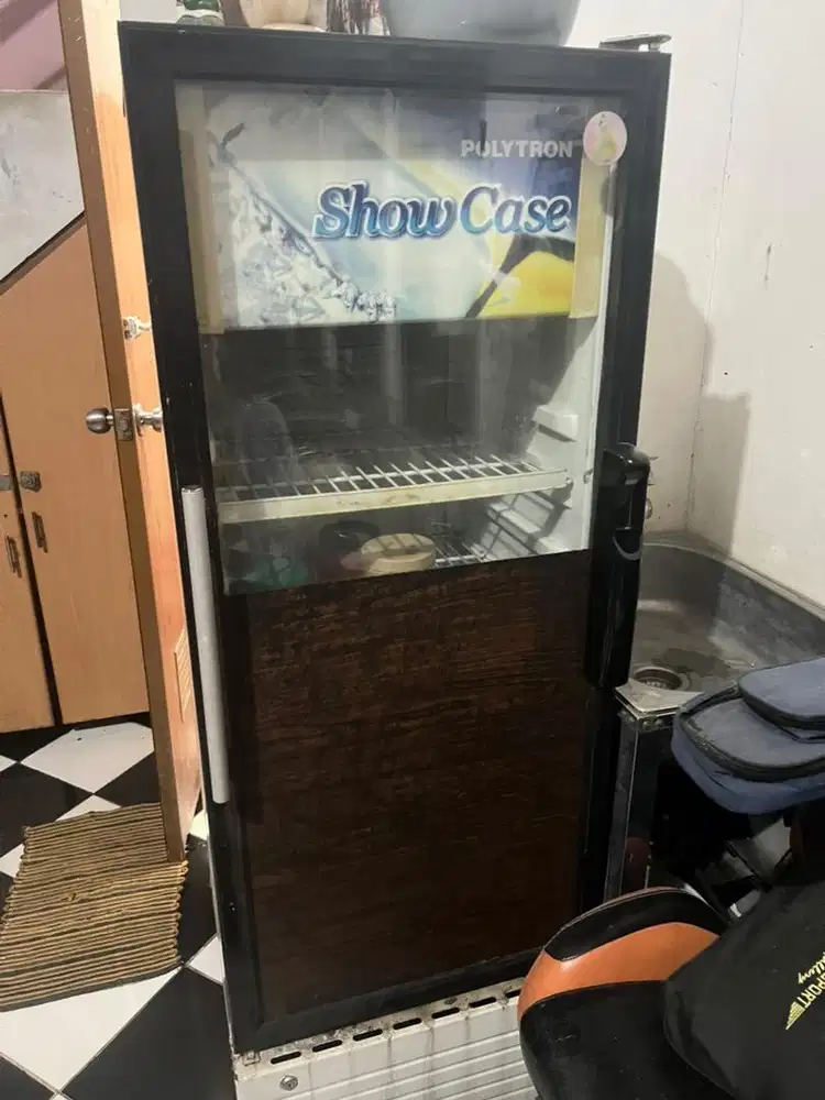 Jual Showcase rusak