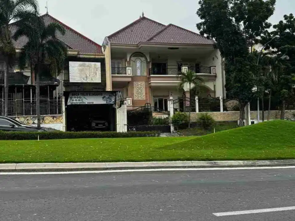 DIJUAL/ DISEWAKAN RUMAH KOMERSIAL AREA CITRALAND JALAN KEMBAR BISA UNTUK USAHA  POSISI STRATEGIS