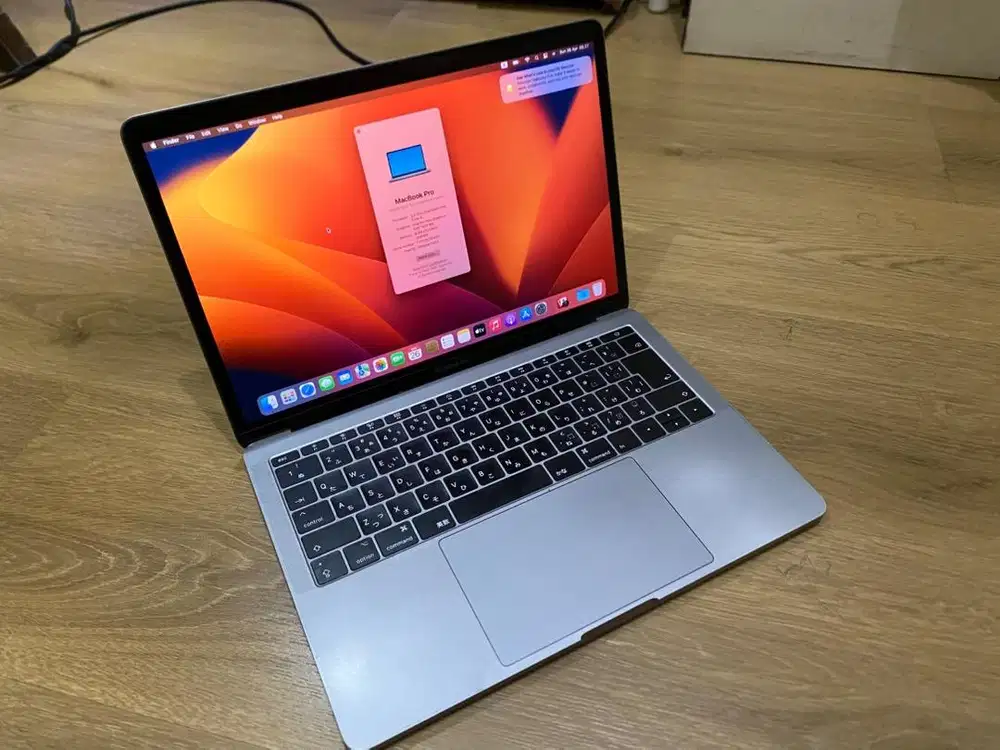 Macbook Pro 2017 Ssd 256gb LCD Putih bersih No shadow dkk