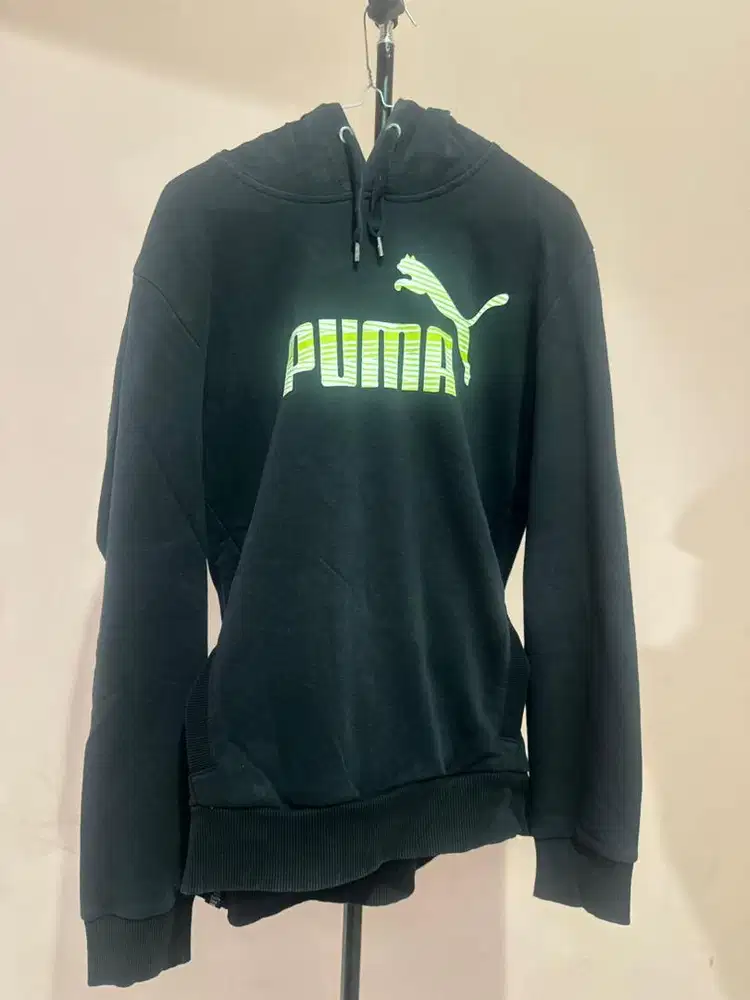 Jaket sweater hoodi puma M fit L