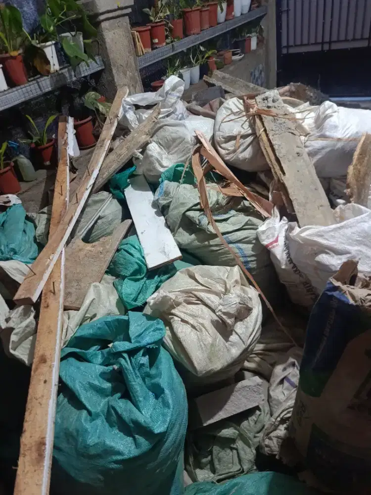 Puing Bangunan GRATIS – Siap Angkut!