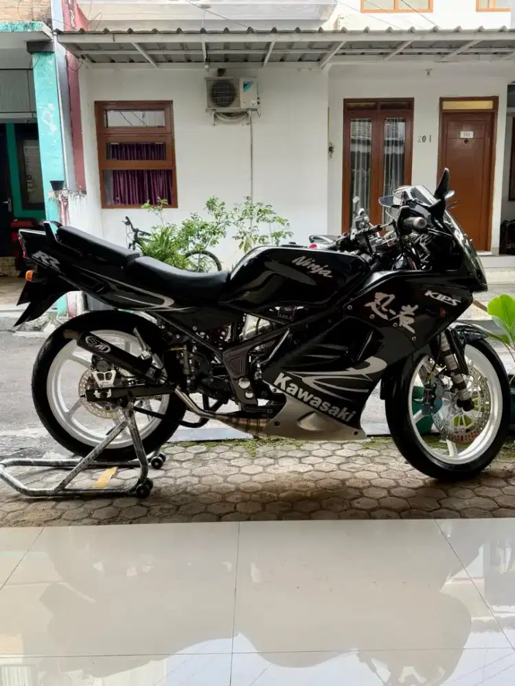 Kawasaki Ninja RR Old 2012 mulus jarang pakai