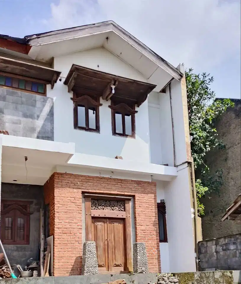 Jual cepat rumah etnik dikawasan elit Bandung