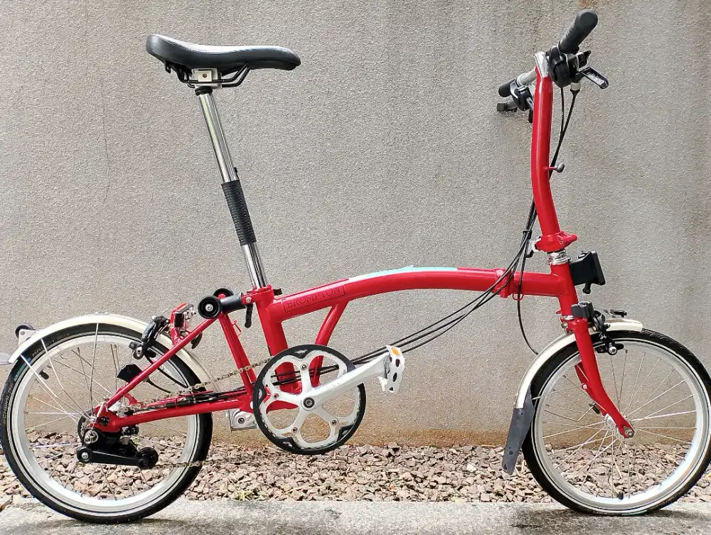 Di jual sepeda brompton kondisi second jarang di pakai