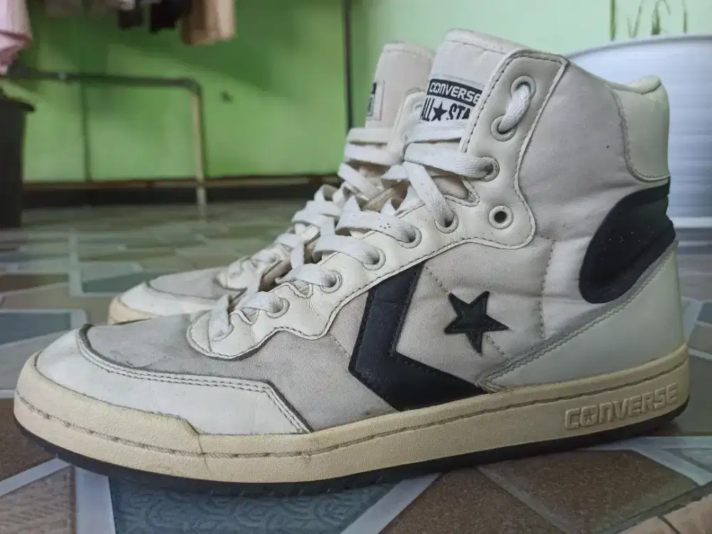 convers fastbreak size 42.5