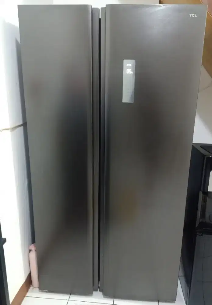 Kulkas TCL P650SBS/SG