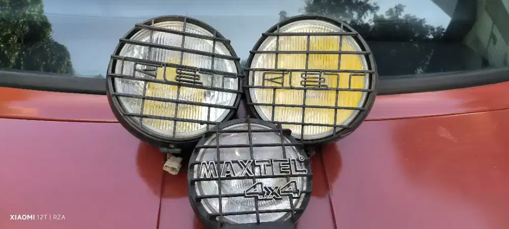 Lampu sorot foglamp fet model piaa ukuran besar lampu jip jeep