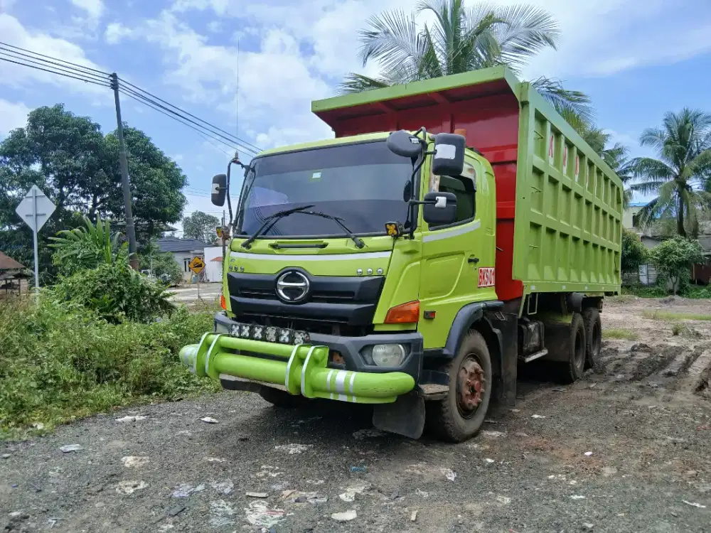 Hino lohan 500 fm260ti thn 2019 mobil istimewa