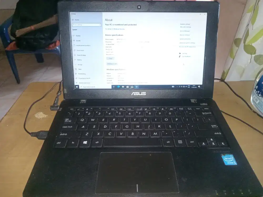 Laptop Asus X200M