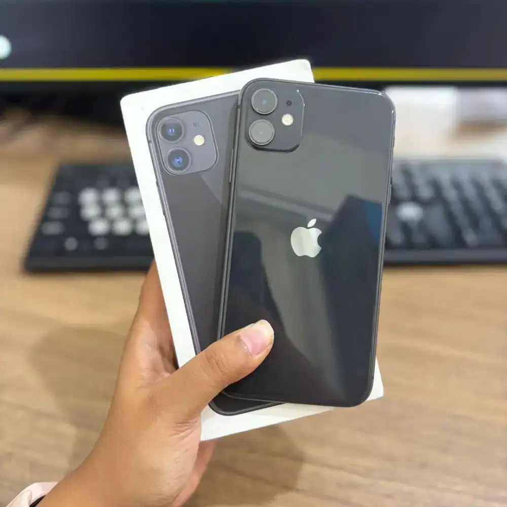 iPhone 11 64 ibox black bagus di Eleven cell