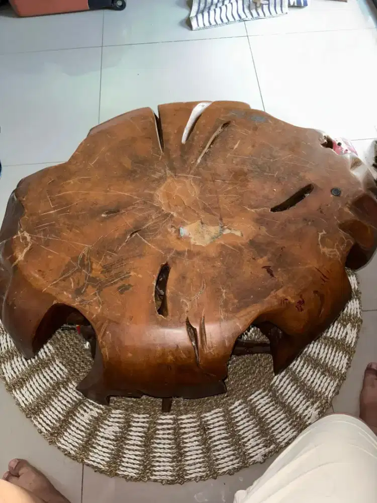 Meja Kayu Besi Dan Sofa Kayu Jati