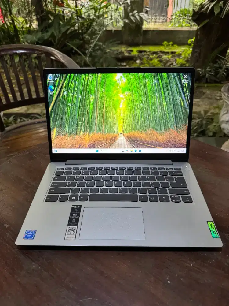 Laptop Lenovo Ideapad Slim 1i Celeron N4 82v6 4/256 unit carger NETT