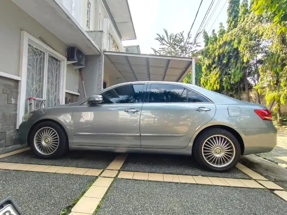 Toyota Camry 2.4 V Tahun 2008