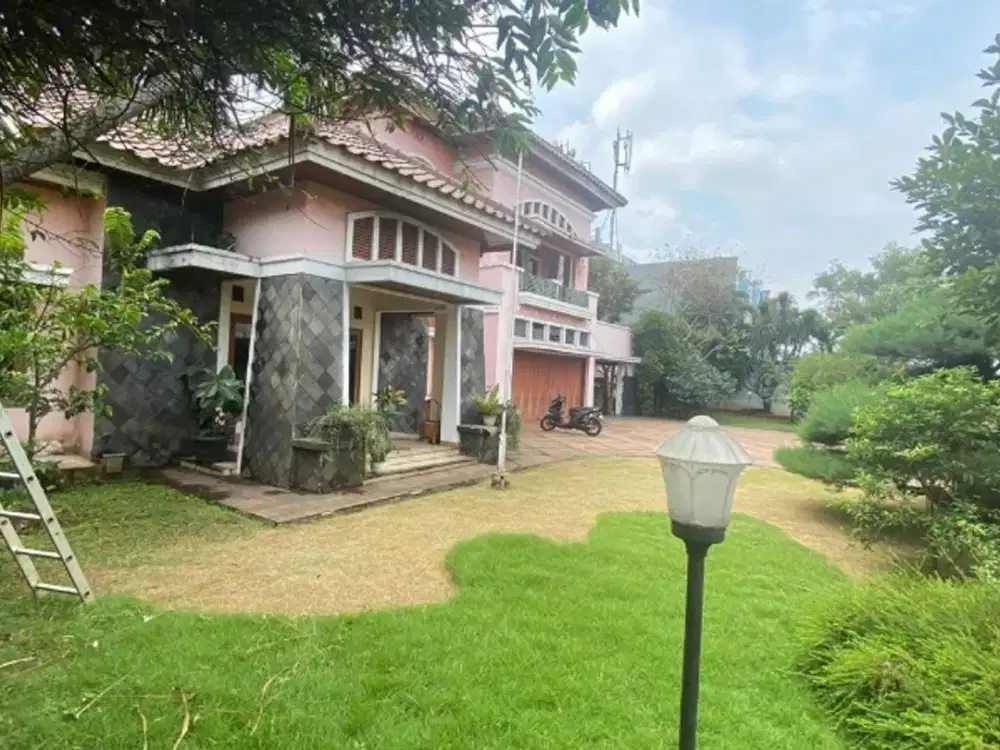 Jual Rumah Lapang di Jatiasih  dekat tol jatiasih LT 1.230m2