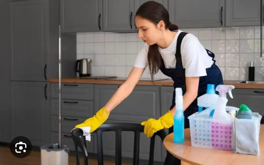 DIBUTUHKAN ART SEKALIGUS MOMONG ANAK, urgent!