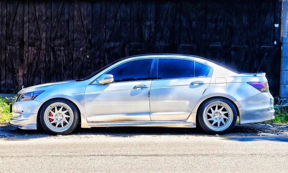 Honda Accord 2010 Bensin