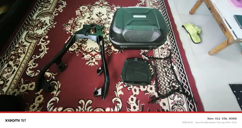 Box Givi 43liter dan Breaket XMax old