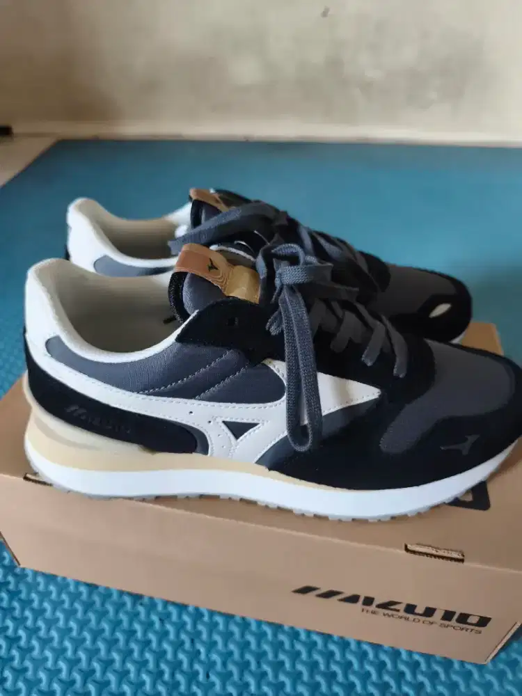 Jual sepatu Mizuno baru, bebas tawar kalau cocok angkut