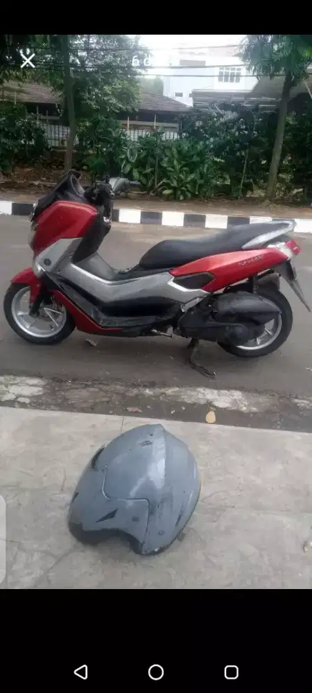 Di jual motor NMAX warna merah tahun 2017
