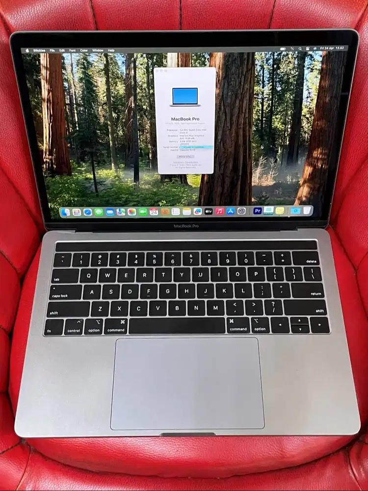 MacBook Pro 13 inch 2019 Touch Bar Quad-Core i5 8gb 128gb