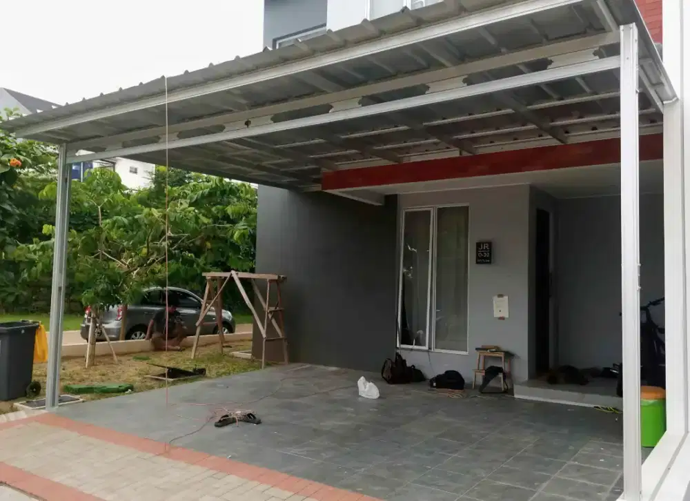 Pasang kanopi baja ringan