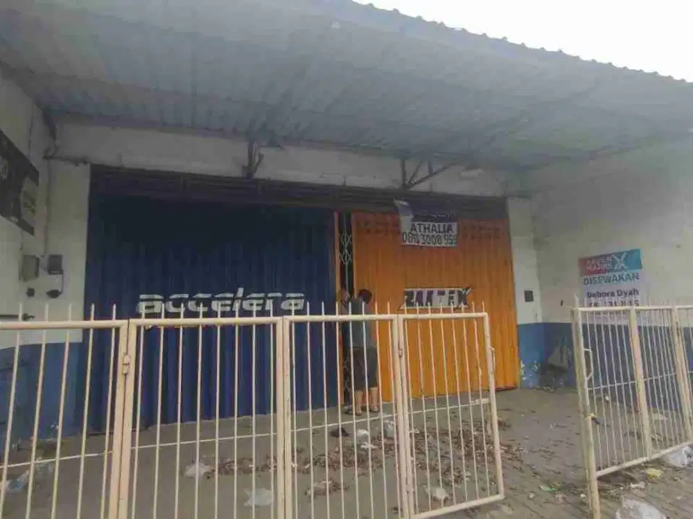 Jual sewa  Ruko Raya Wiyung  cocok Utk Showroom kantor jl Kembar