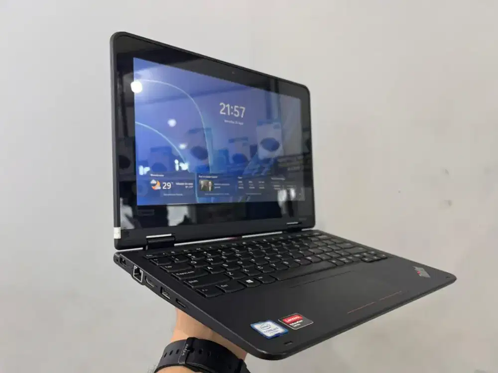 Laptop Lenovo 11E