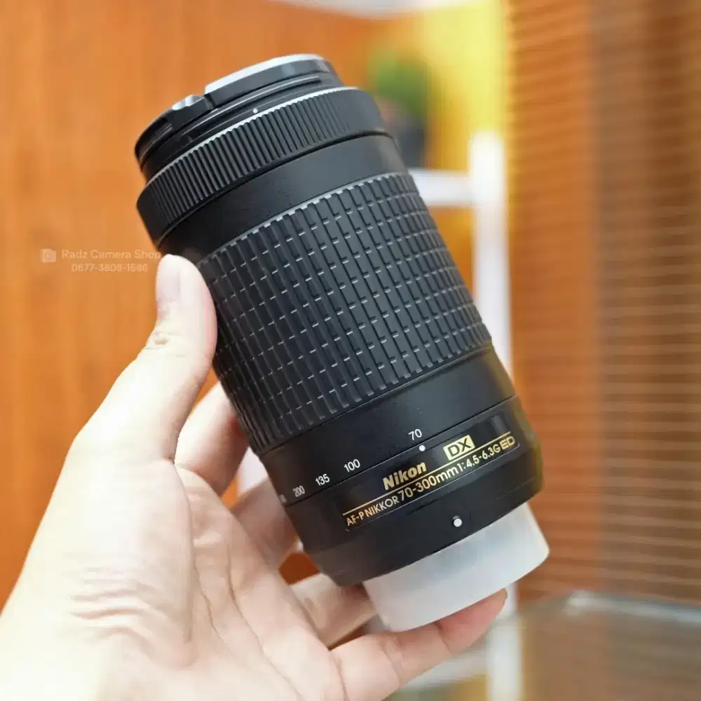 Nikon AF-P DX 70-300mm f/4.5-6.3G ED Tele Zoom Ringan & Tajam