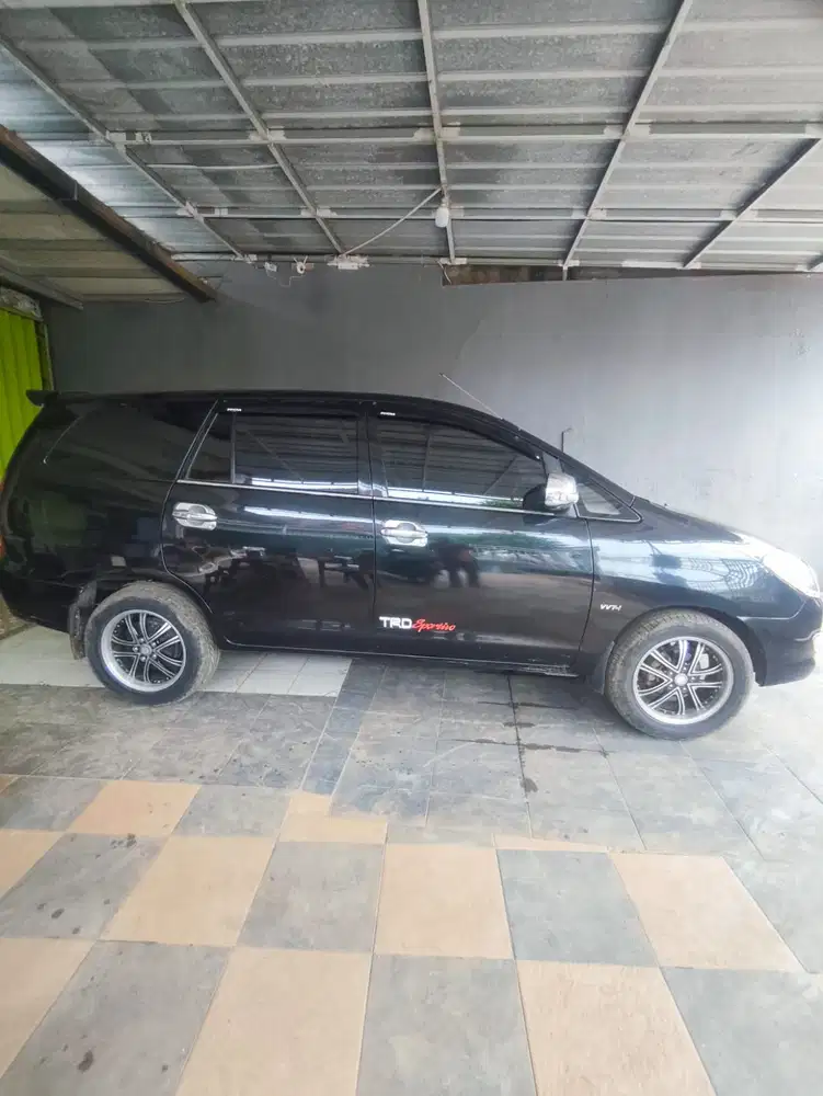 Toyota Kijang Innova 2007 Bensin