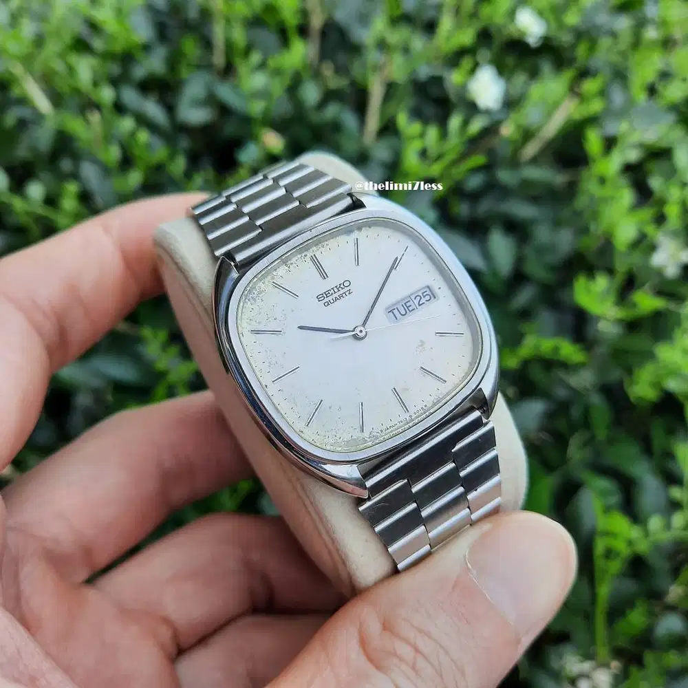 Jam tangan Seiko quartz 1980s made in japan ref 7813-5019