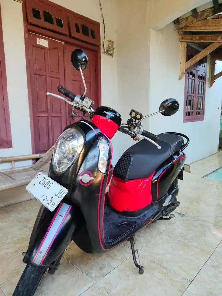 HONDA SCOOPY 2013