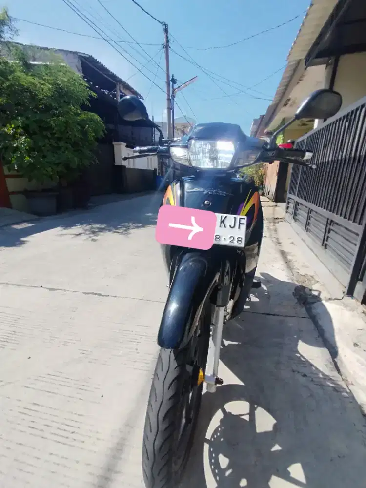 Dijual Supra v 2002 hitam plat Bekasi kota, pajak panjang