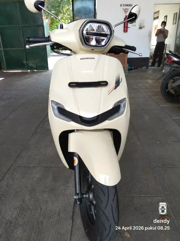 Stylo 2026 CBS warna cream