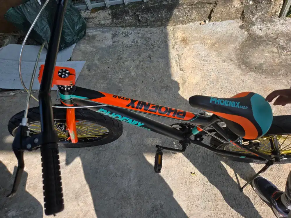 Sepeda phoenix ukuran 20