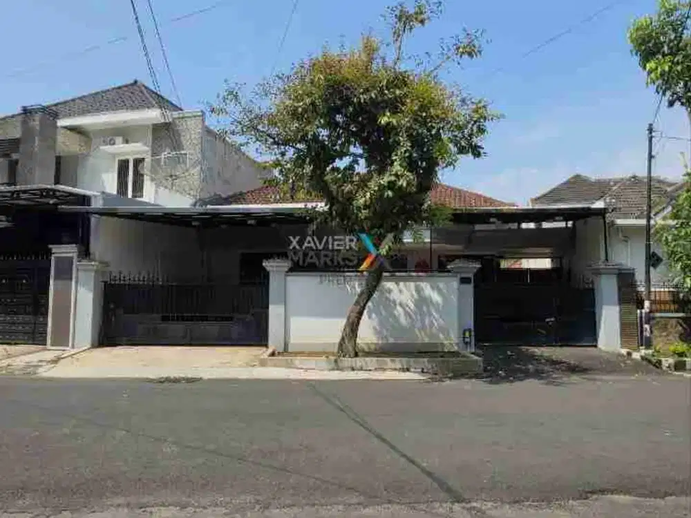 Dijual Rumah Usaha Semi Furnished Di Area Gunung-Gunung Klojen Malang