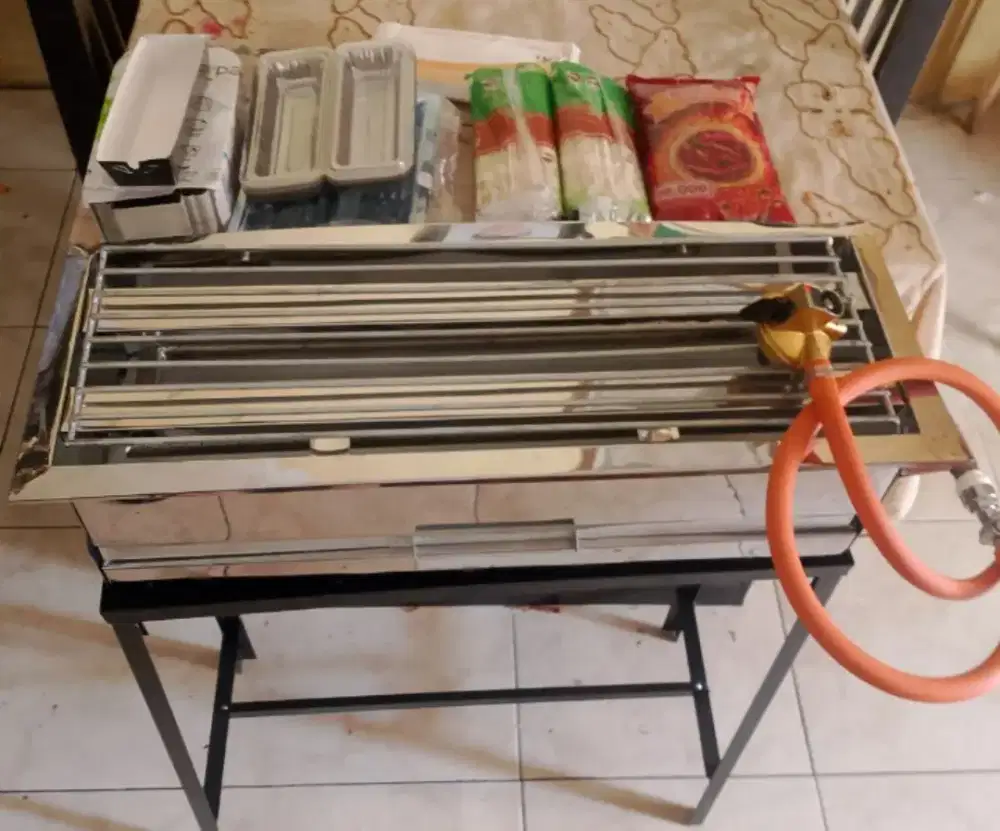 Bakaran sosis dan sate dll