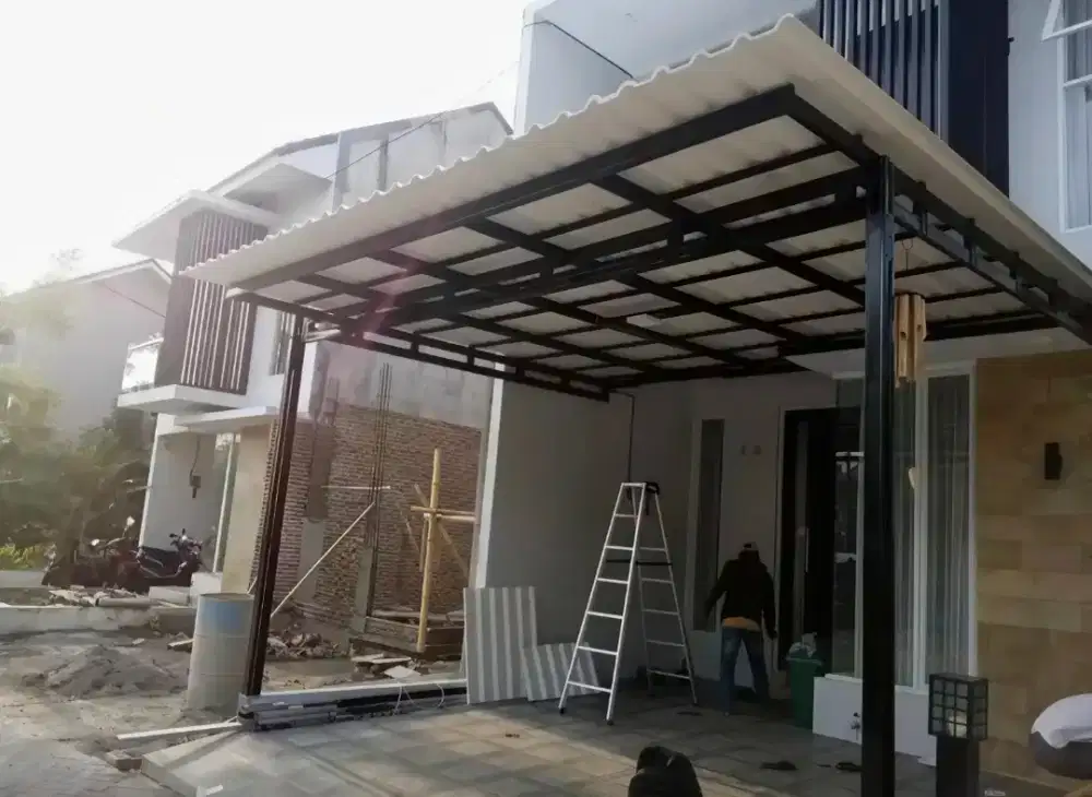 Kanopi baja ringan dan garasi
