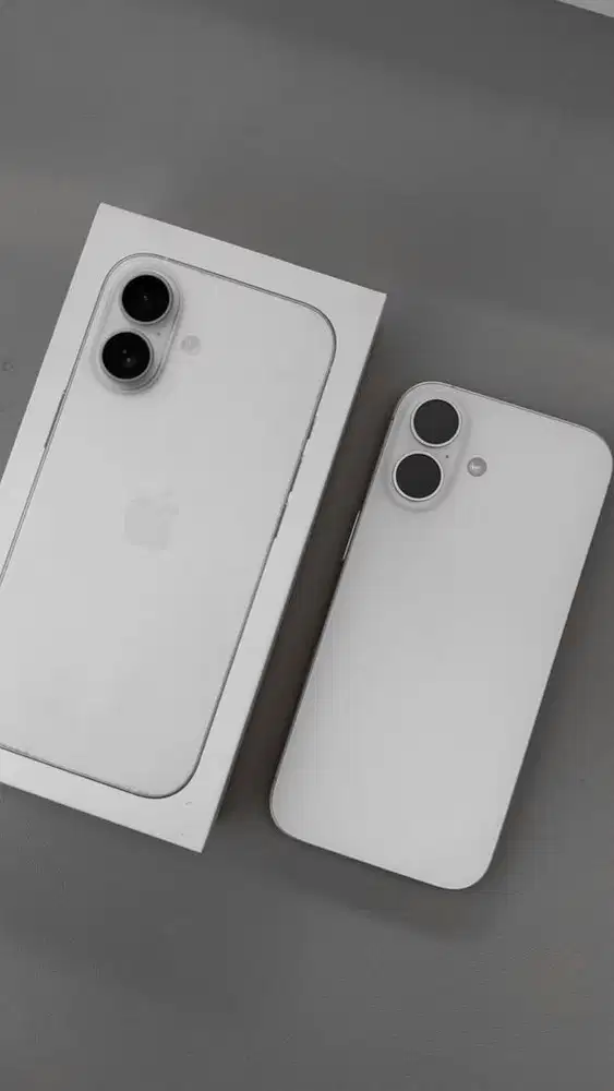 iPhone 17 white 256 GB garansi iBox (second)