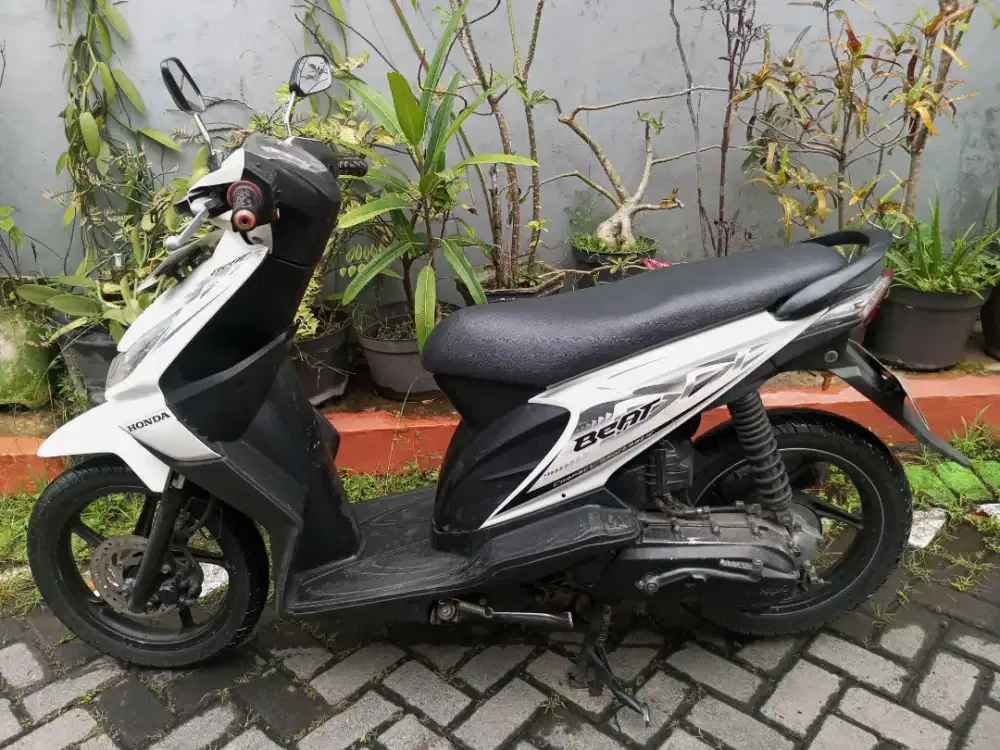 Sepeda motor honda beat Sawojajar Malang