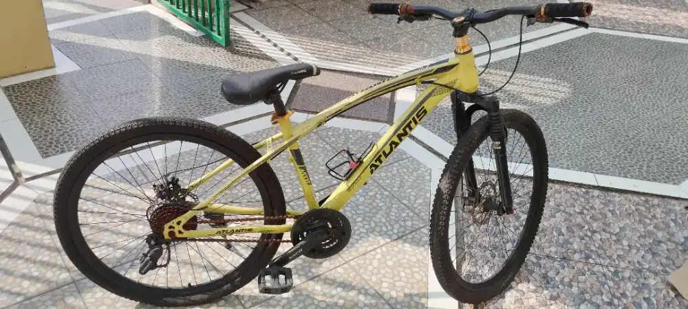 Sepeda gunung atlantis