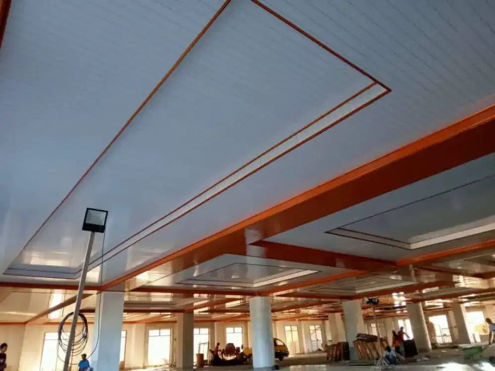 PLAFON PVC MENERIMA ANTAR BAHAN & TERPASANG