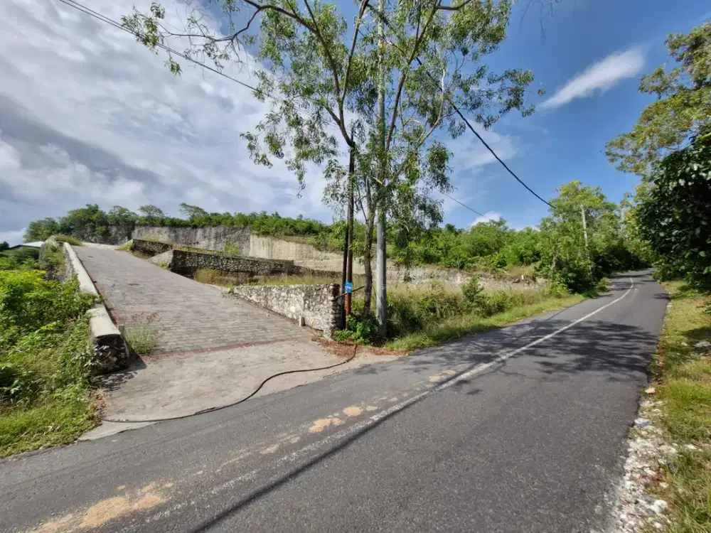 Tanah Dijual pinggir jalan Raya Utama di Ungasan