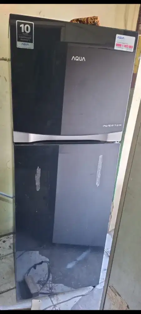 Jual bu kulkas 2 pintu merk AQUA TEMPERED GLASS