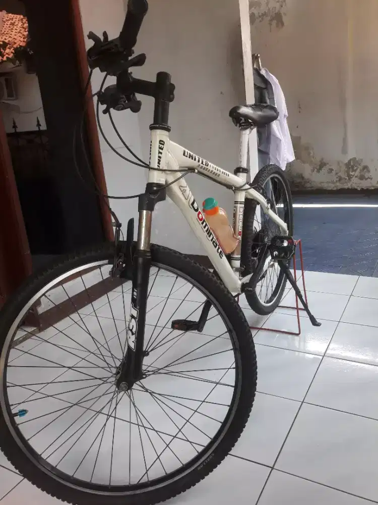 Sepeda gunung united