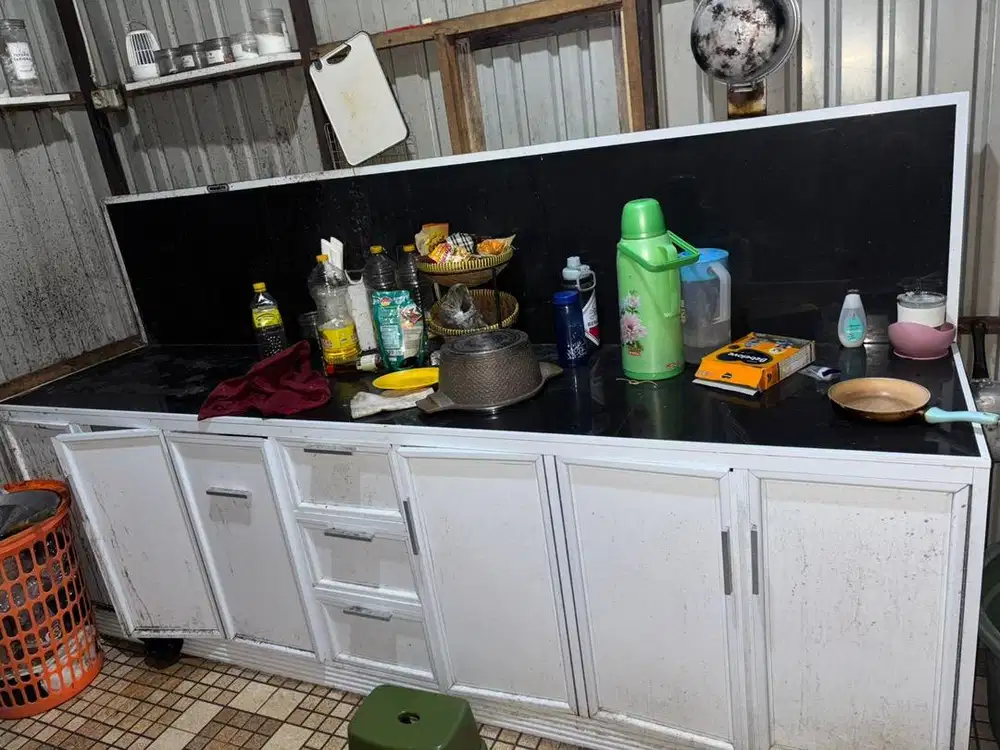 JUAL CEPAT KITCHEN SET EDISI PINDAHAN