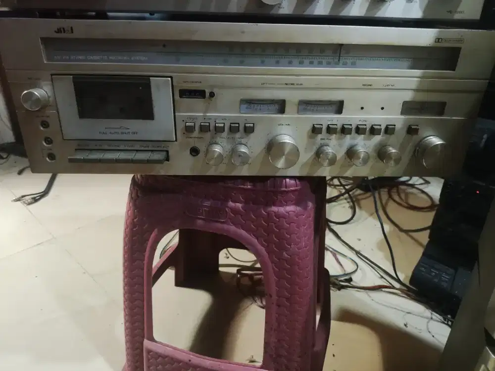 Radio Tape merek Funai