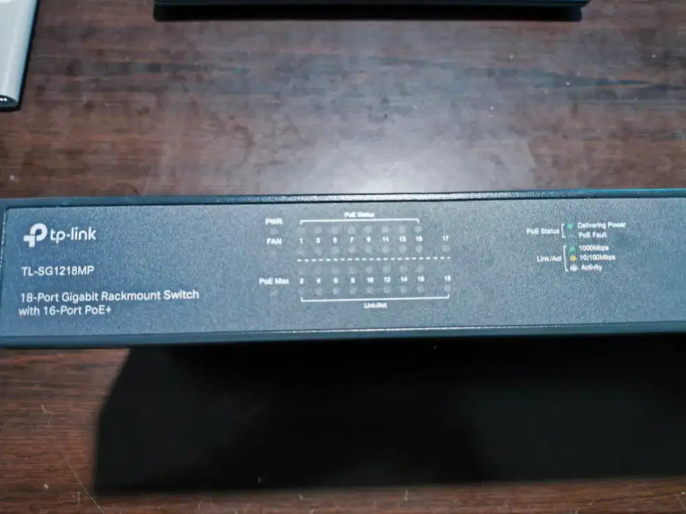 Switch tp-link TL-SG1218MP 18 Port Gigabit Rackmount 16 Port PoE+