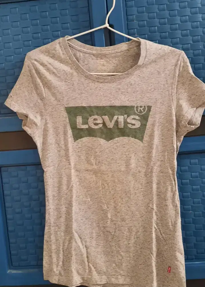 Kaos Levi's Original